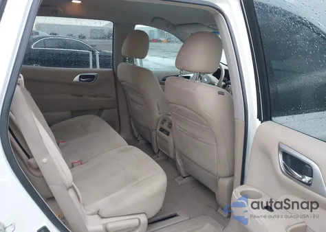 2013 Nissan Pathfinder Sv z USA, uszkodzony, nr VIN 5N1AR2MN5DC670722